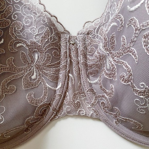 Playtex - Love My Curves - Smoothing Embroidered Underwire Bra 38DDD (38E) - Picture 7 of 12